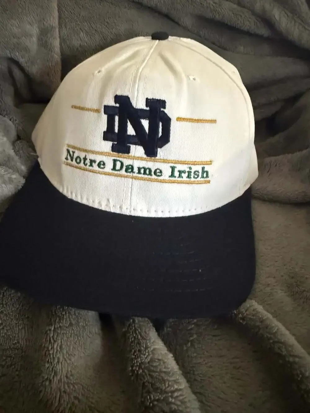 Vintage Notre Dame Irish Two-Tone Snapback Hat With Green Underbrim